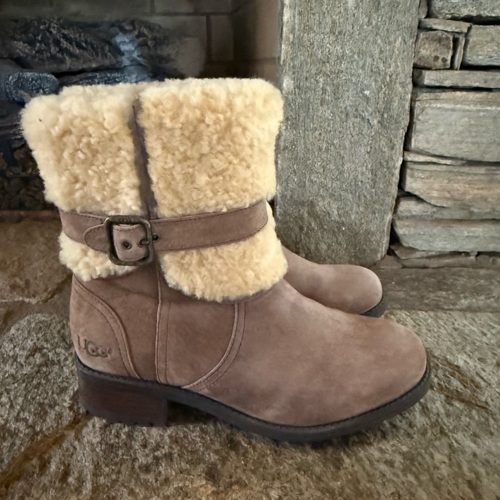UGG Australia Blayre II Women's Size 6 US Espresso Suede/Sheepskin Wool Boots